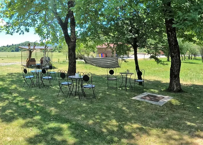 Idila Pod Nanosom Senožeče