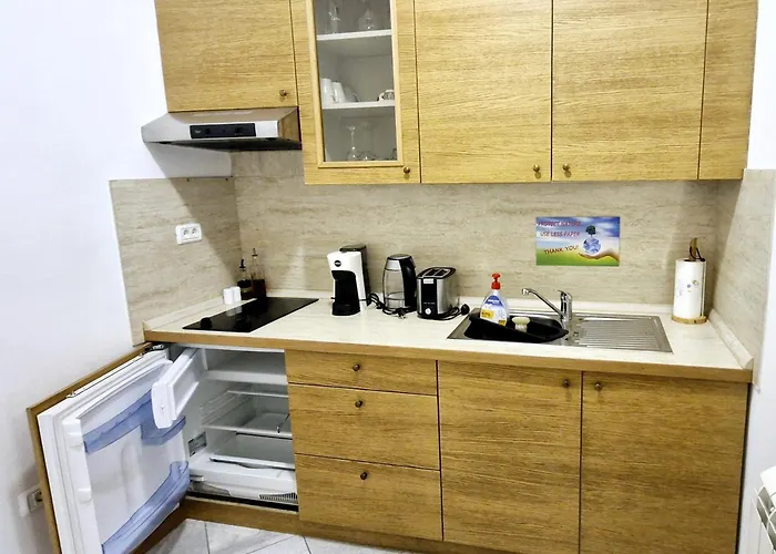 Idila Pod Nanosom * Senožeče